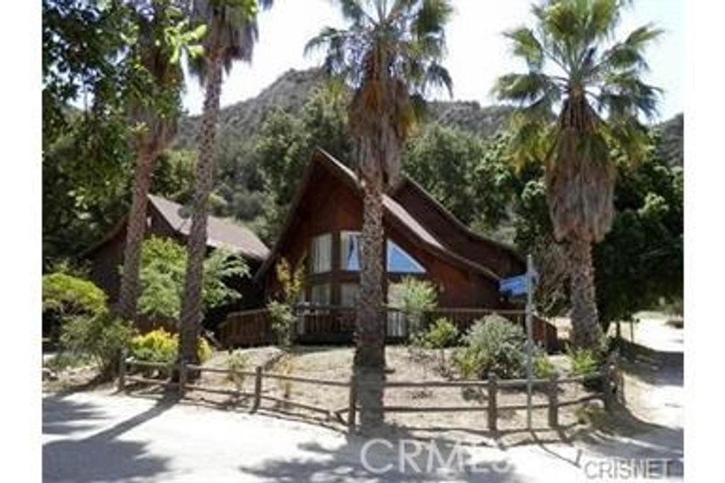 Photo of 29716 Jackson, Castaic, CA 91384 (MLS # SR26010175)