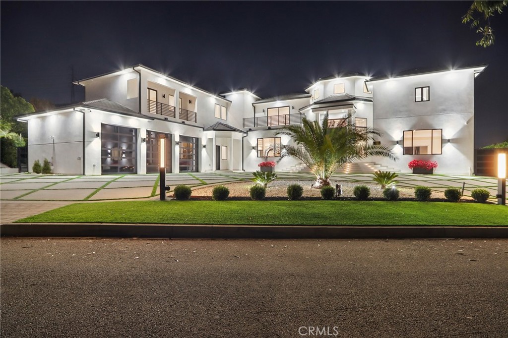 10511 Mary Bell Avenue