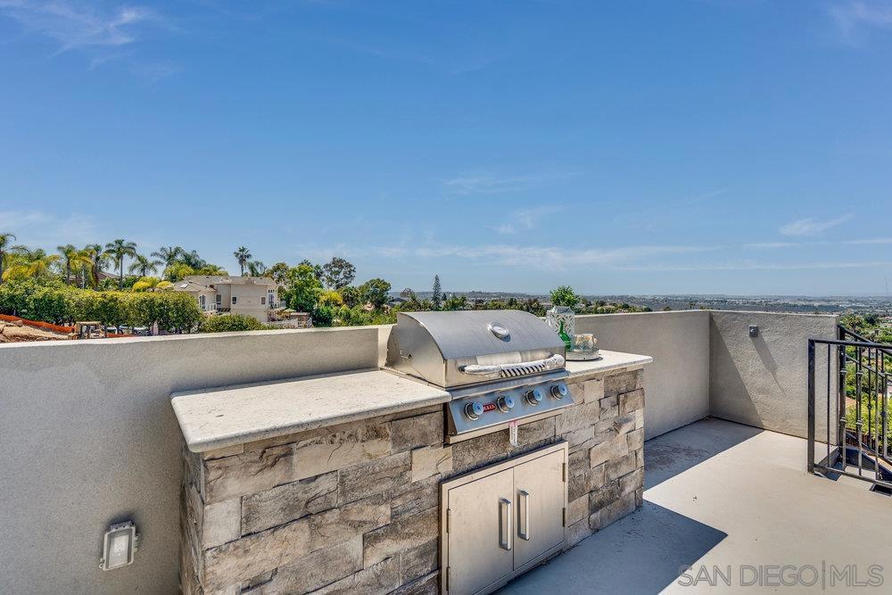 La Costa - Residential