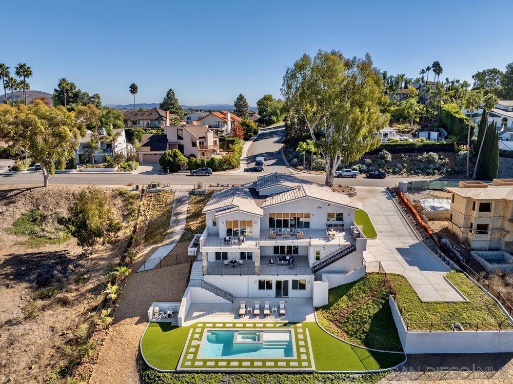 La Costa - Residential