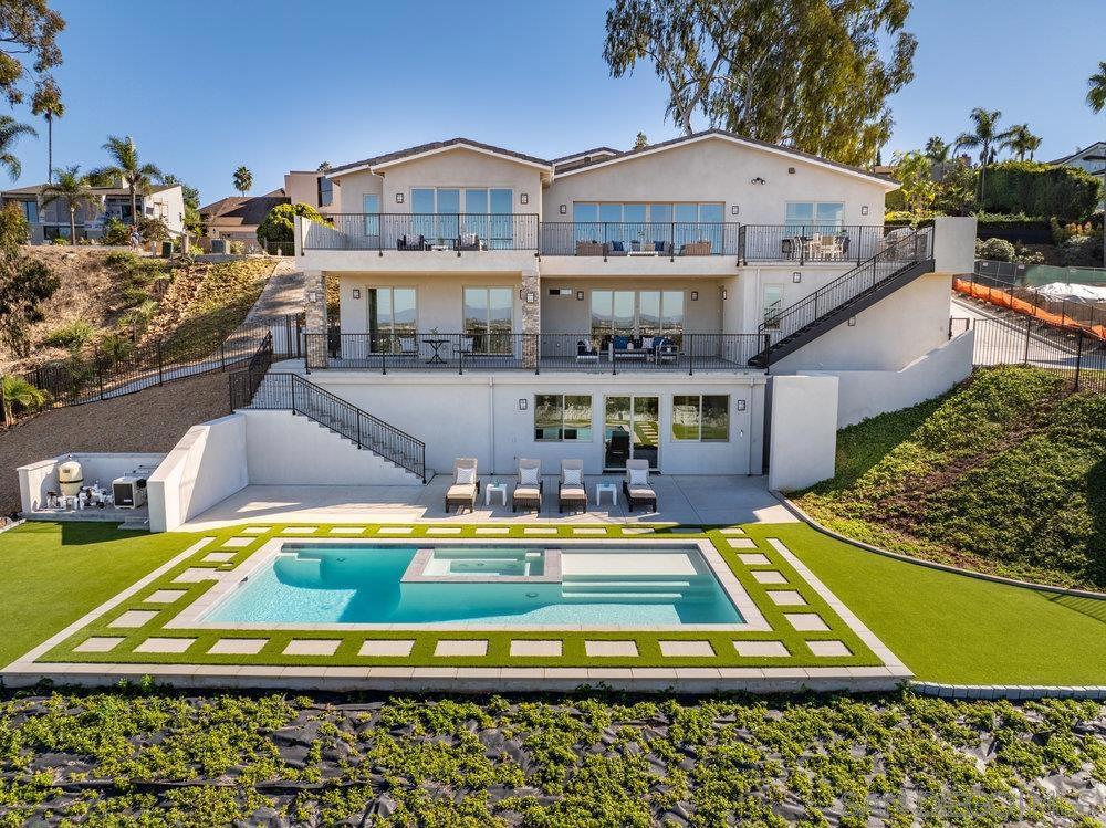 La Costa - Residential
