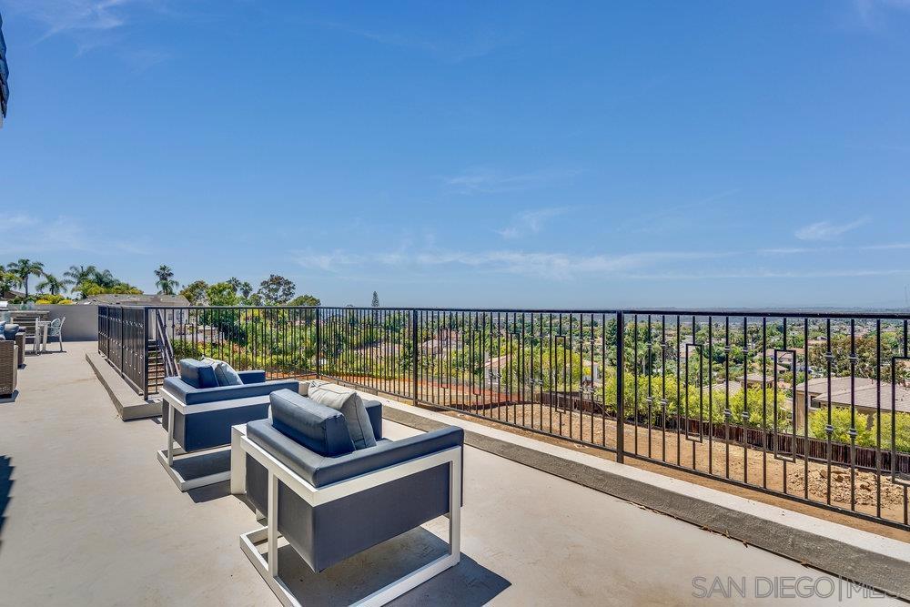 La Costa - Residential