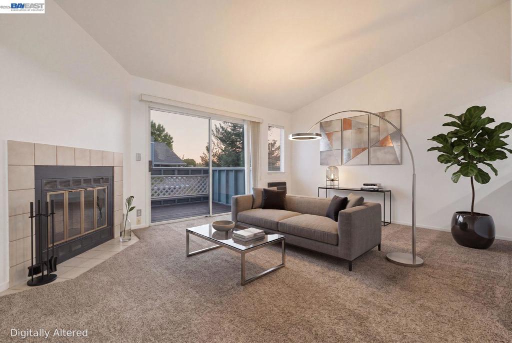 1511 Four Oaks Cir