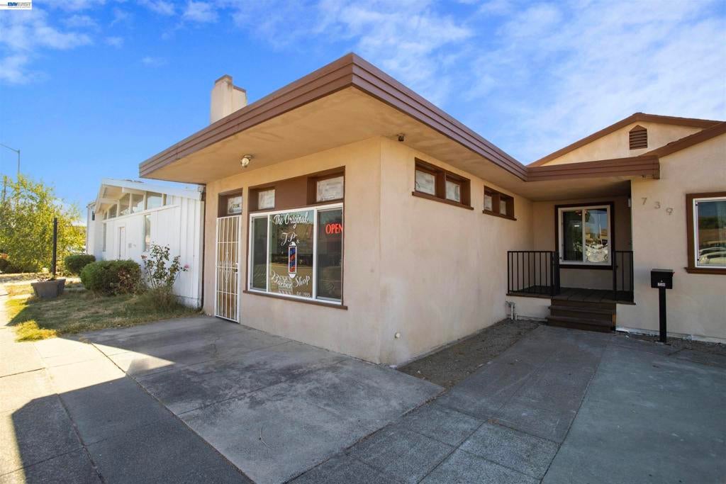 739 Tuolumne St.