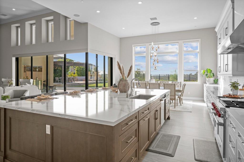 6210 Summit Crest Cir