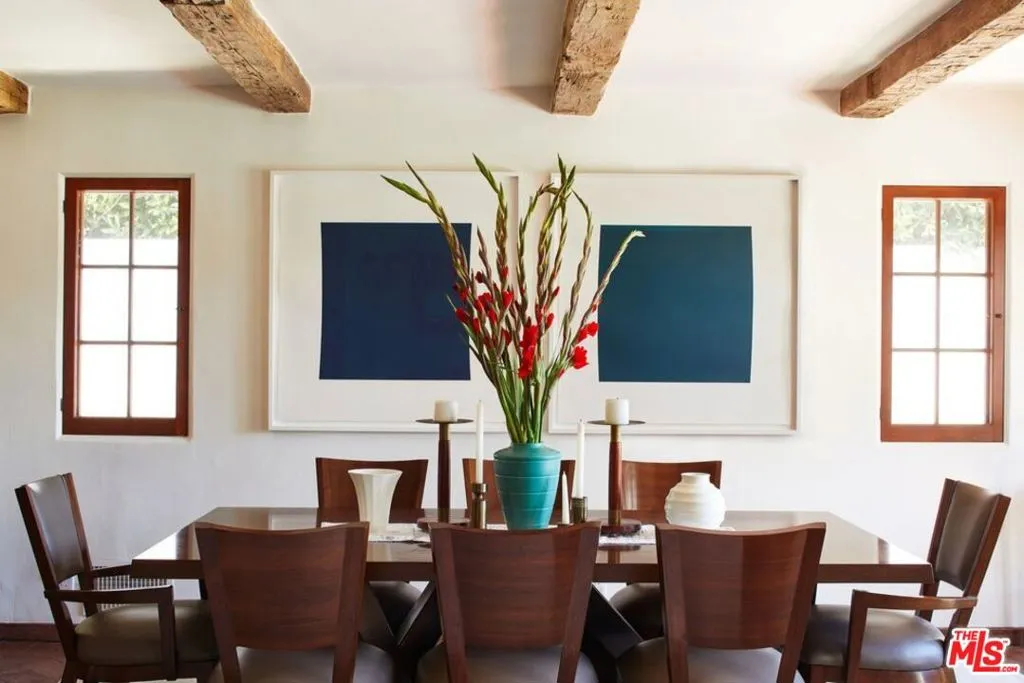 Los Angeles, California 90049, United States, 4 Bedrooms Bedrooms, ,4 BathroomsBathrooms,Residential,Active,254871