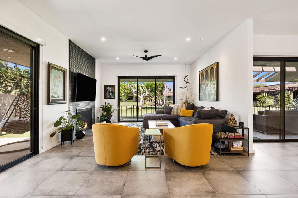 The Springs C.C. - Residential Lease