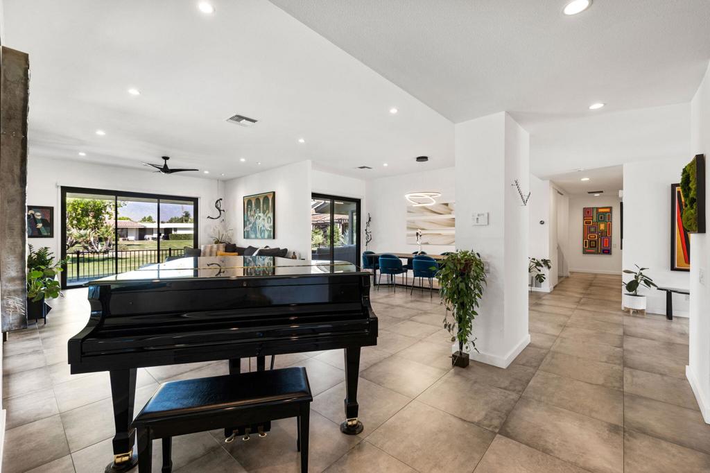 The Springs C.C. - Residential Lease