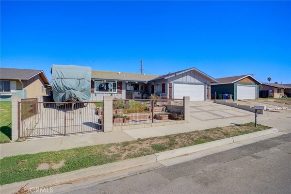 2053 LOCKWOOD LN, SANTA MARIA, CA 93455 - Image 5d6d29e593d39cd45c2d6d4a40184fcb/158948258