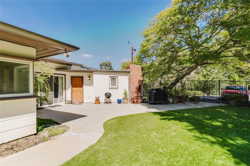 21466 Encina Road