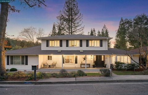 131 131 Pebble Ln Alamo CA 94507