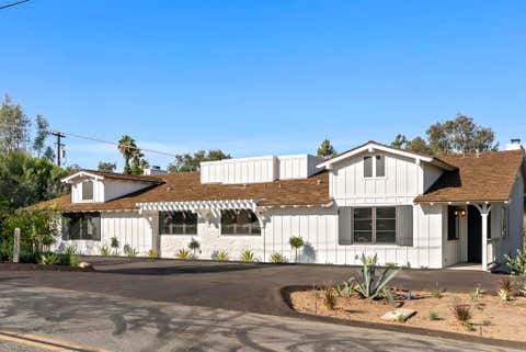 Photo of 16735 La Gracia B, Rancho Santa Fe, CA 92067 (MLS # NDP2607723)