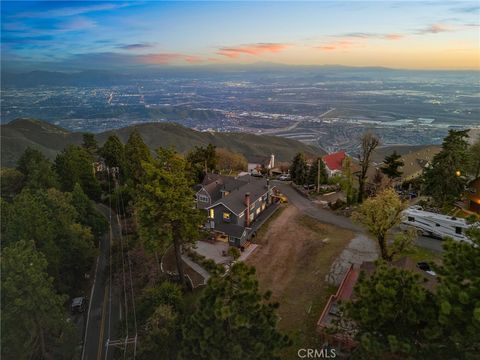 1015 Summit Drive Crestline CA 92325