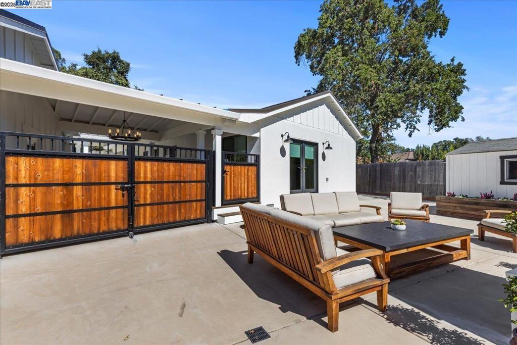 DANVILLE - Residential