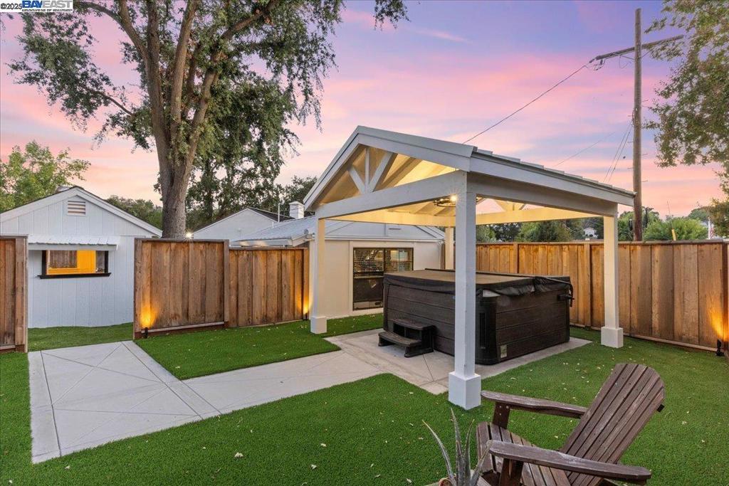 DANVILLE - Residential