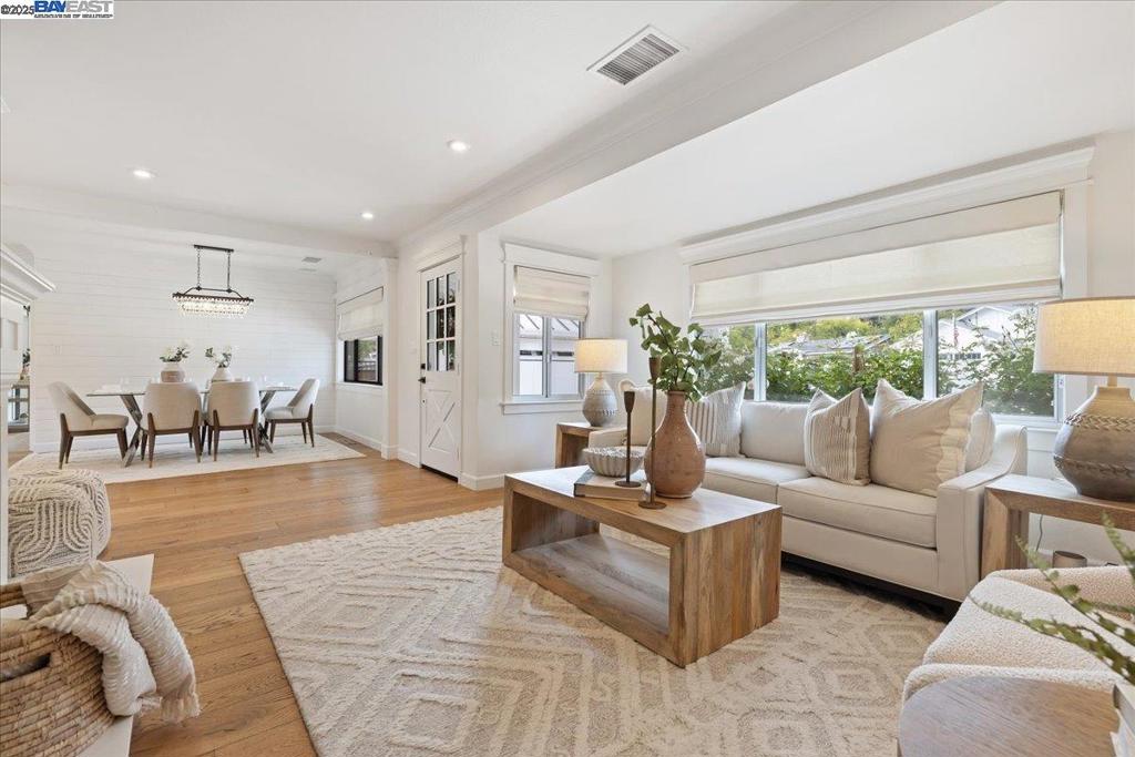 DANVILLE - Residential