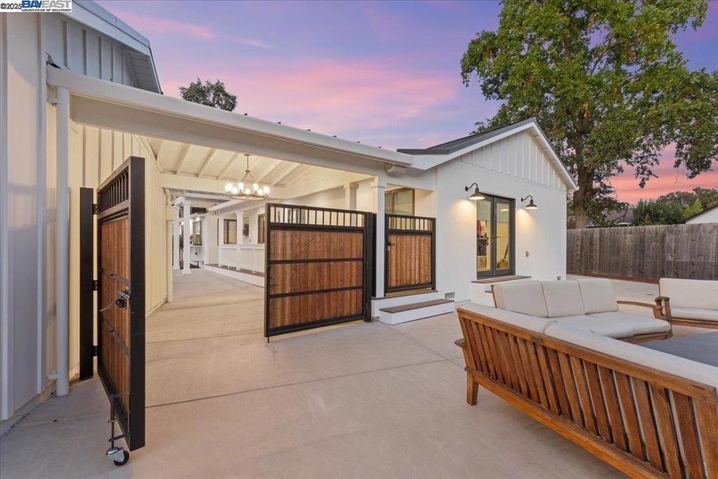 DANVILLE - Residential