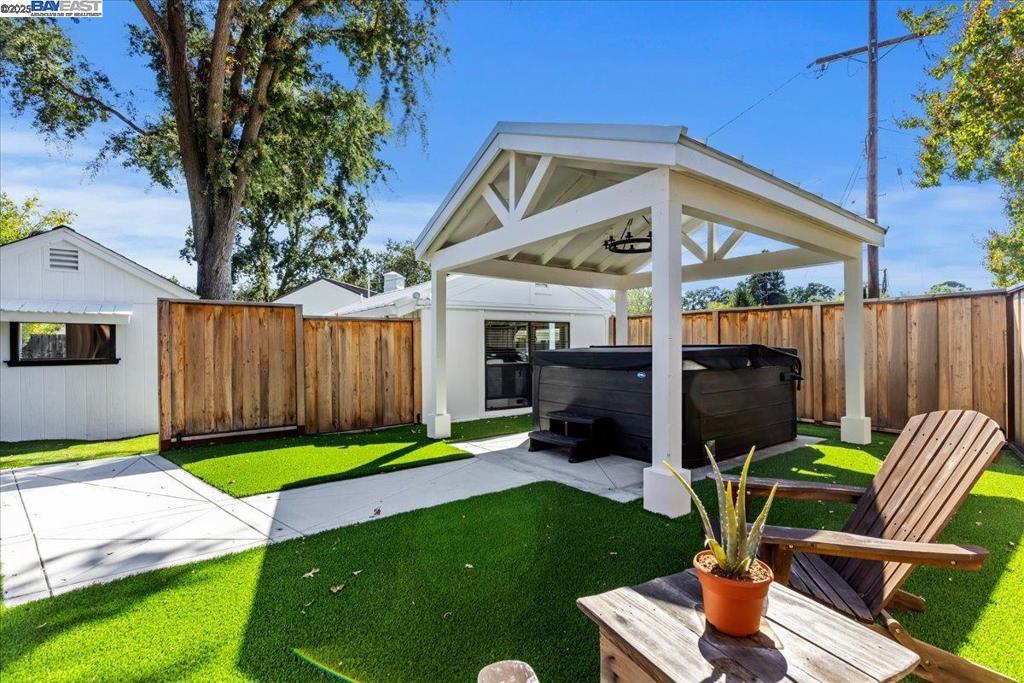 DANVILLE - Residential