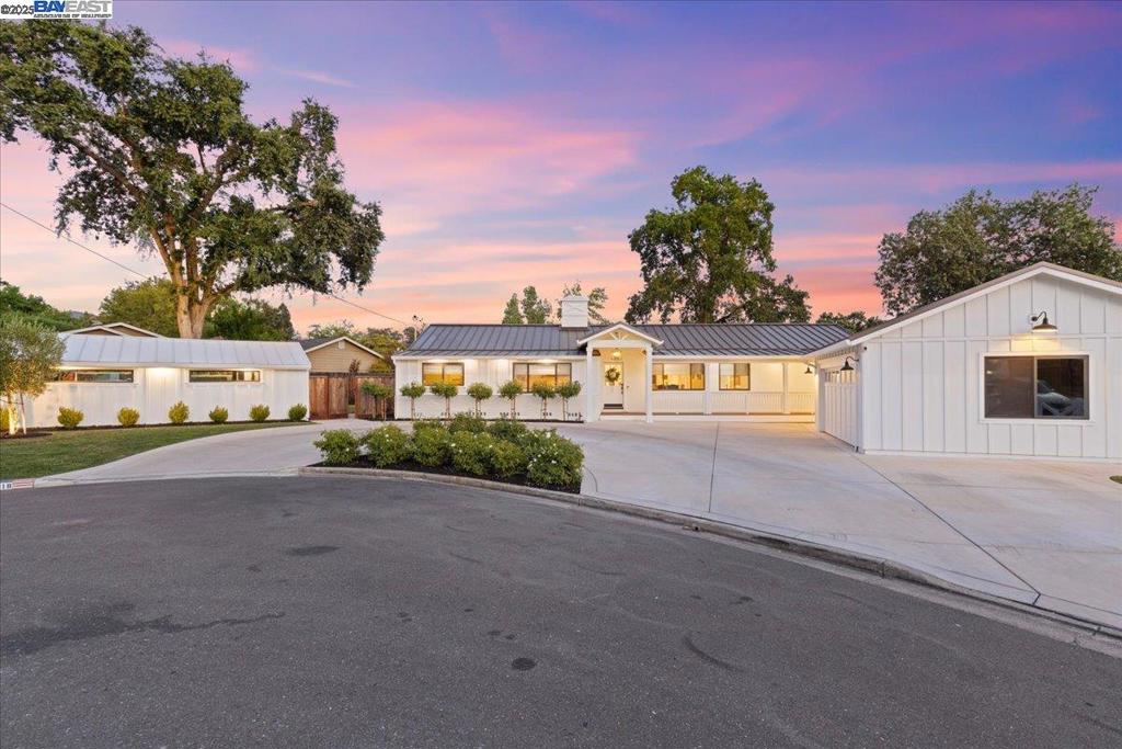 DANVILLE - Residential