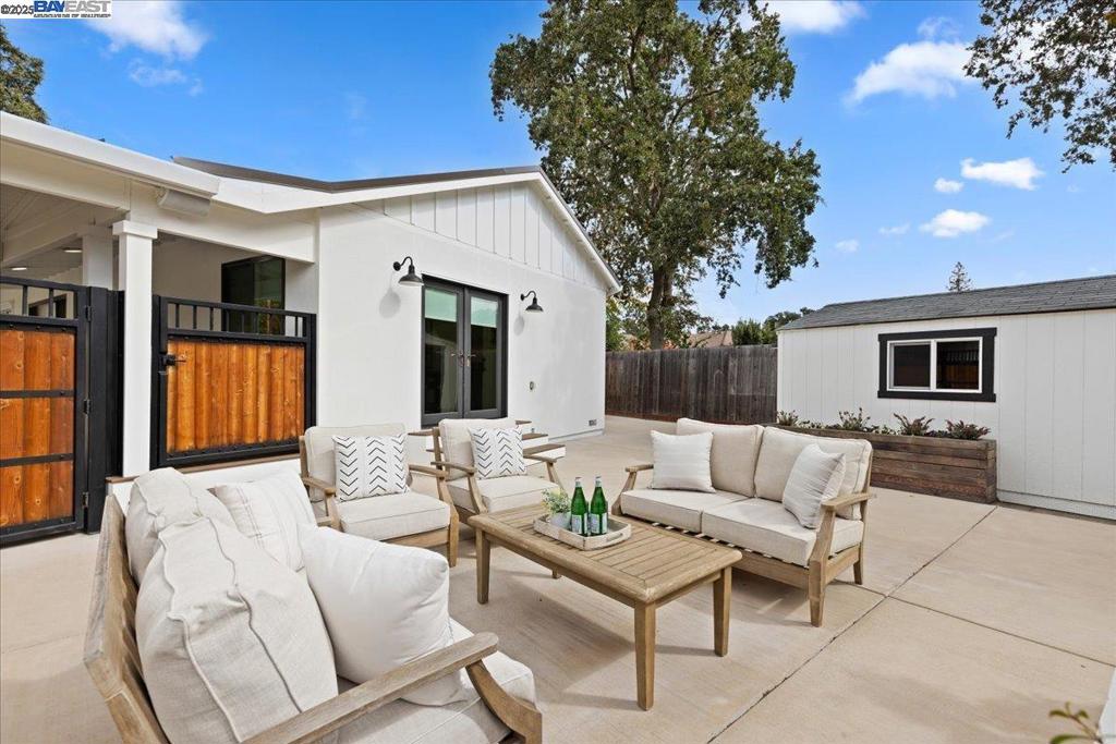 DANVILLE - Residential