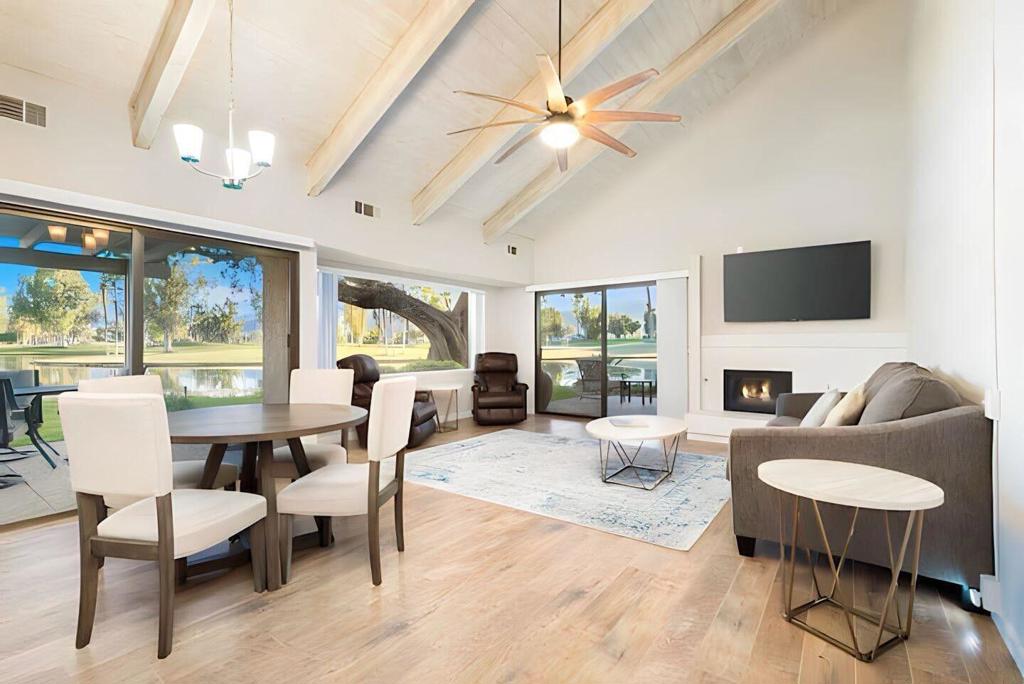 123 Racquet Club Drive S