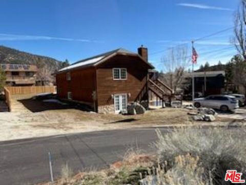 Photo of 16509 Oakwood Way, Pine Mountain Club, CA 93222 (MLS # 26658783)