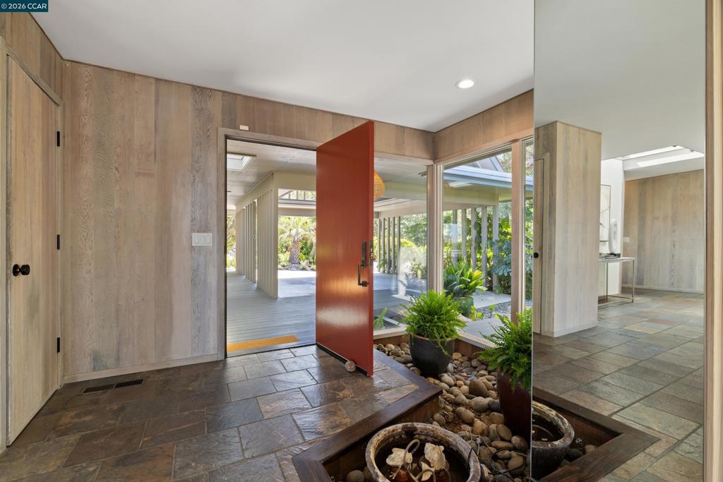 31 Richelle Ct.