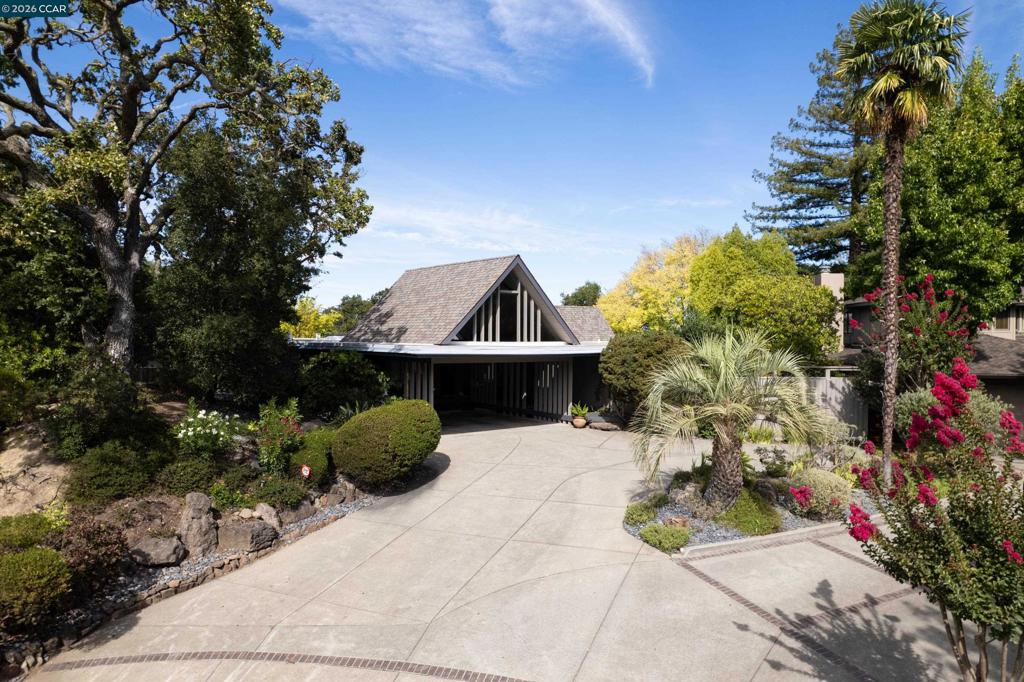 31 Richelle Ct.