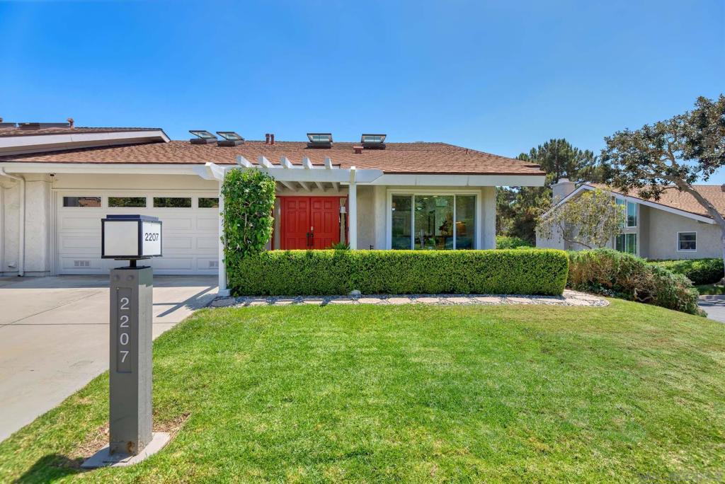2207 Caminito Cabala, La Jolla CA 92037