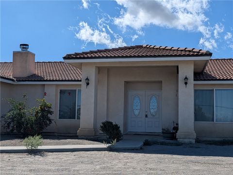 Photo of 2835 2835 Del Rosa Road, Phelan, CA 92371 (MLS # SB25232950)
