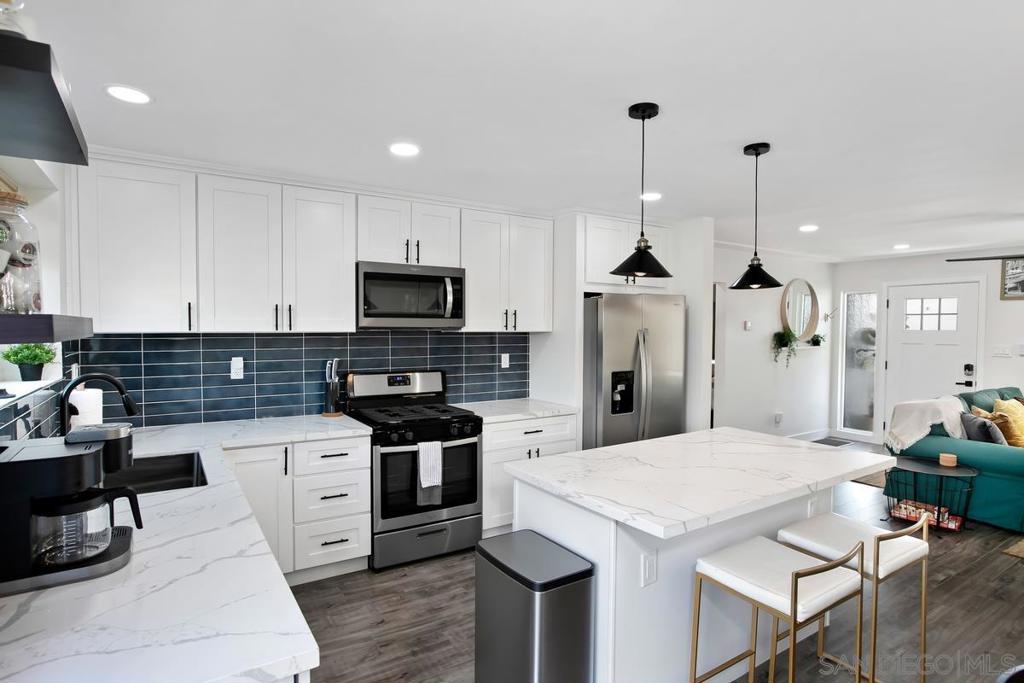 Mission Hills - Residential Income