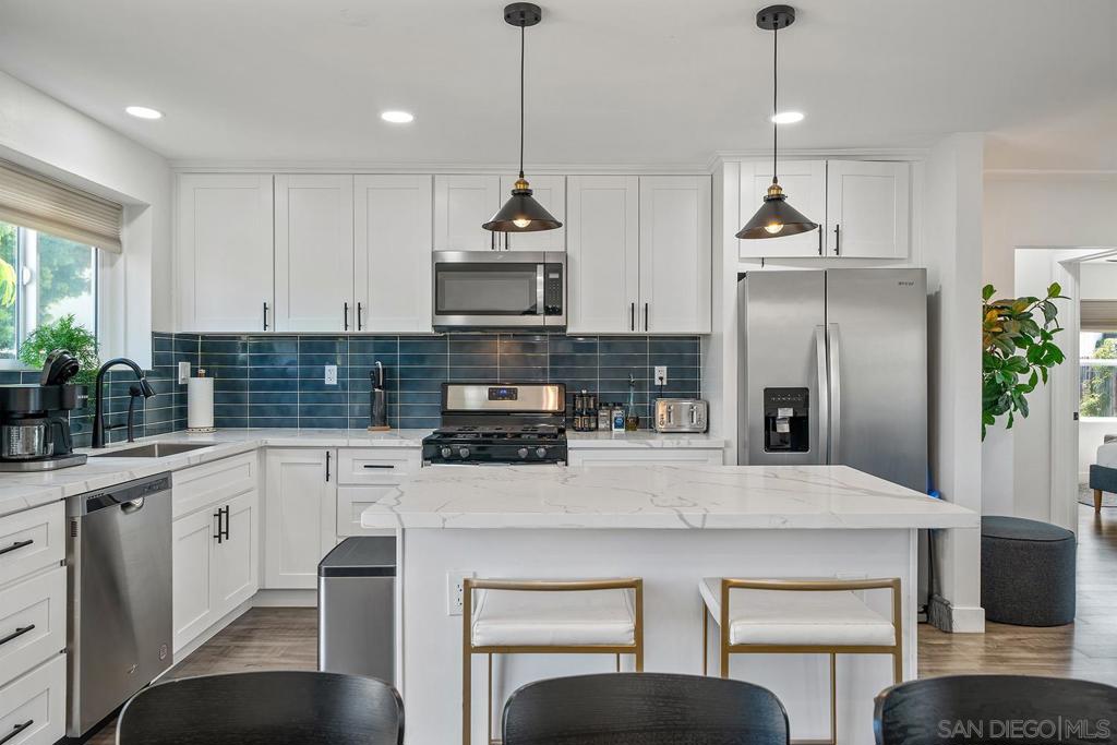 Mission Hills - Residential Income