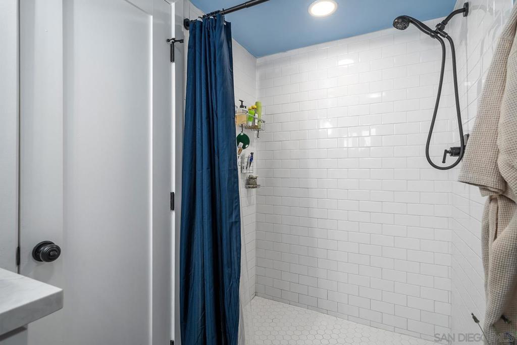 Mission Hills - Residential Income