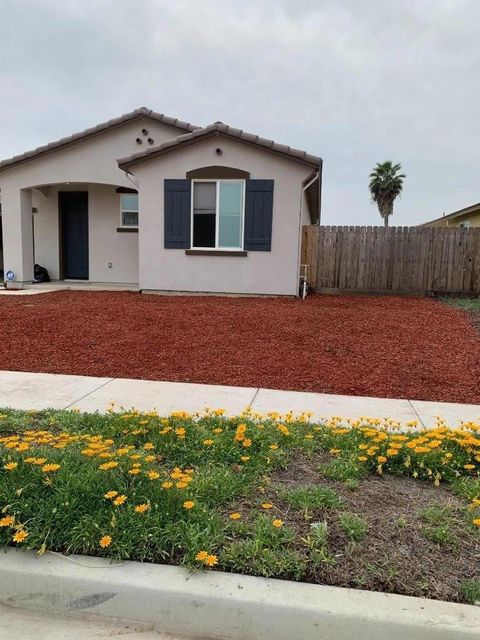 Photo of 331 Lolly Way, Los Banos, CA 93635 (MLS # ML82040689)