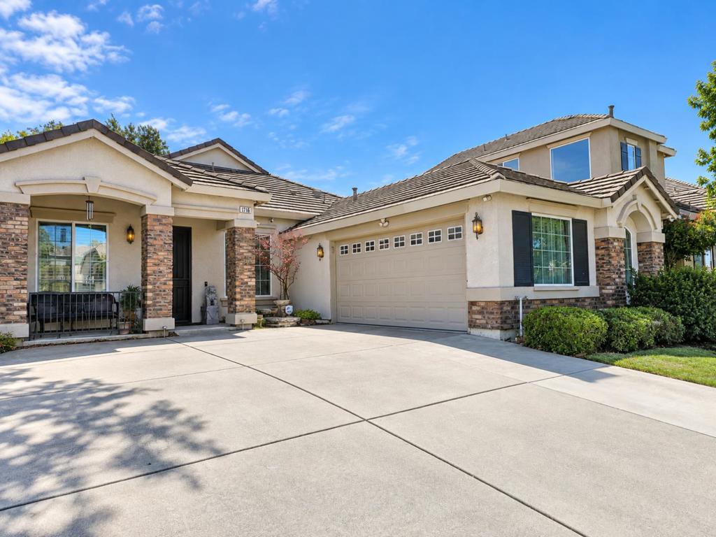 1716 Andrews Circle