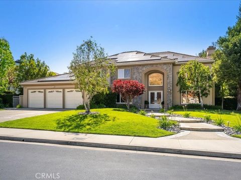 Photo of 5823 Reefton Court, Calabasas, CA 91302 (MLS # SR26106414)
