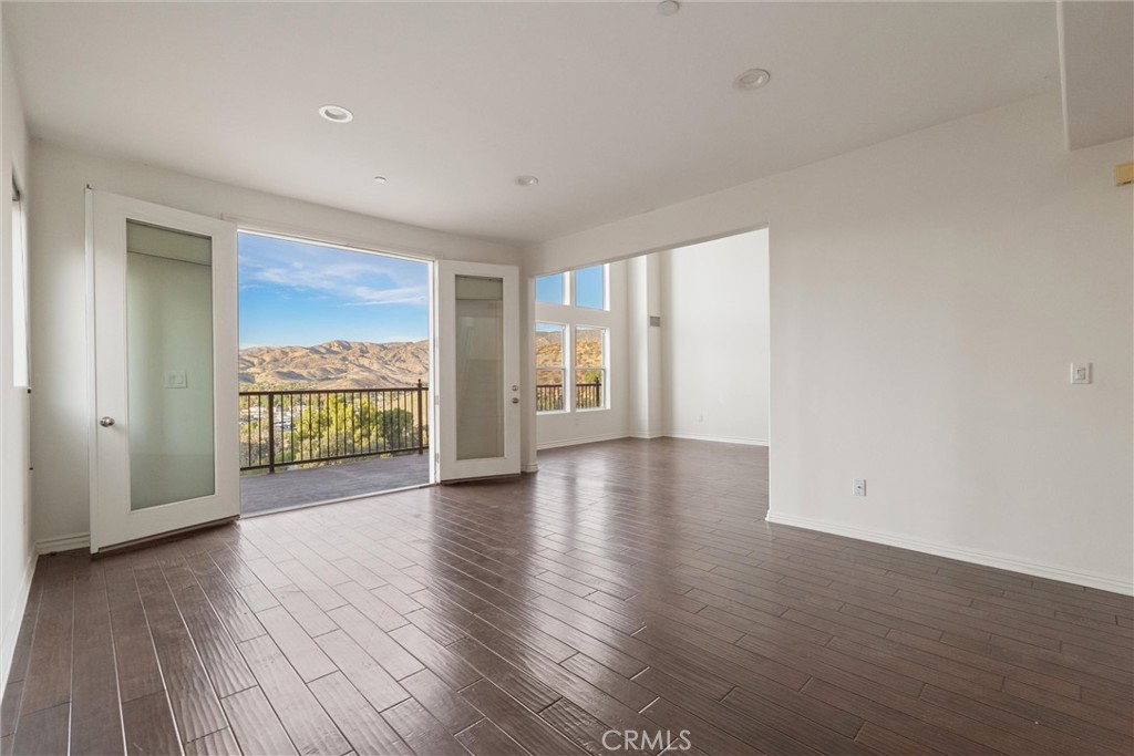 Santa Susana Homes (Rebecca) (165) - Residential