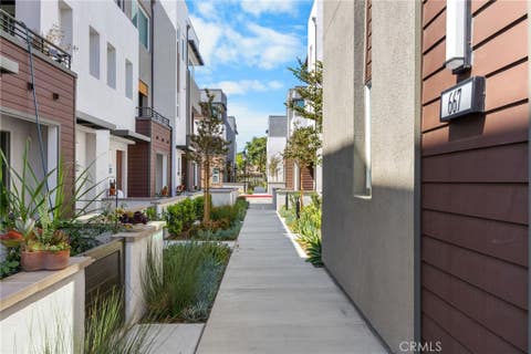 Photo of 669 S Lyon Street, Santa Ana, CA 92705 (MLS # PW26164741)