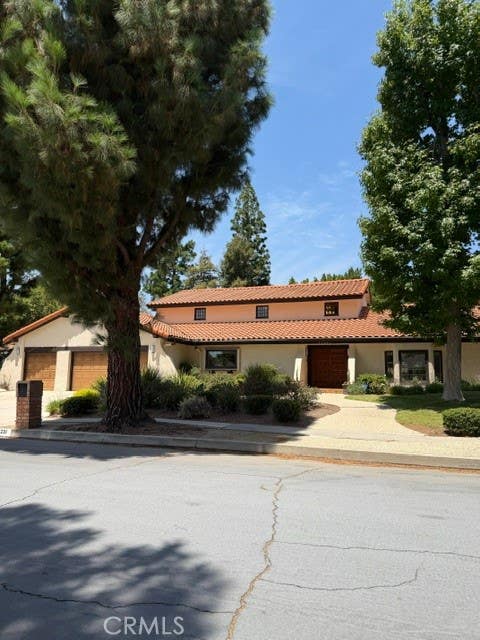 Photo of 22231 Romar Street, Chatsworth, CA 91311 (MLS # SR26162409)