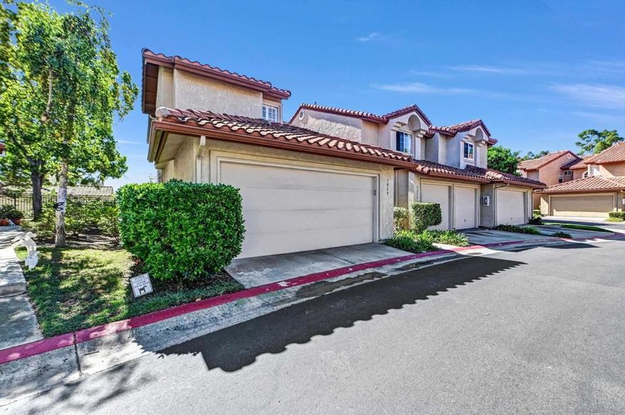 Pacifica is located in Carmel Valley's highly desirable community of Del Mar Highlands.  This end-unit townhouse has been recently upgrades with modern contemporary vibes - luxury vinyl planks, quartz counter-top, shaker cabinets, contemporary lightnings, tile up to ceiling showers, modern closet sliders, closet shelving, wood plantation shutters, etc; 2 car attached garage; Bright southern exposure; Community facilities with pool, jacuzzi, tennis courts; private enclosed back patio; Close to amenities, schools and parks; Minutes to the ocean;