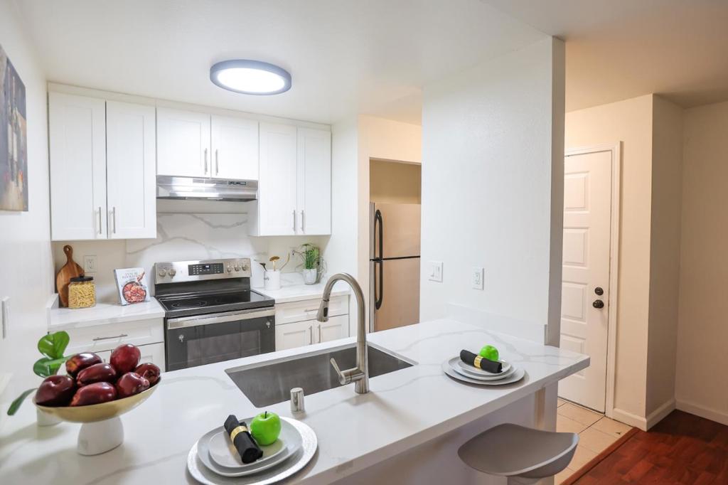 274 Stonegate Circle