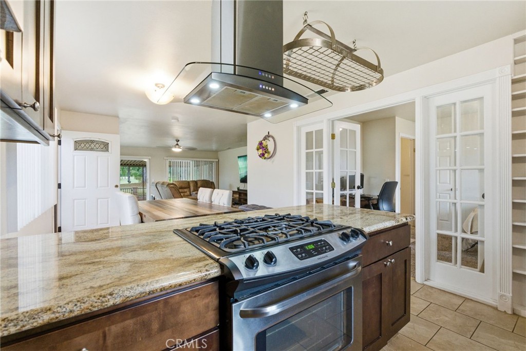 6231 Avenue Juan Diaz