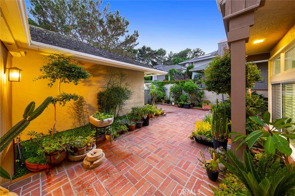 Harbor Ridge Crest (HRCR) - Residential