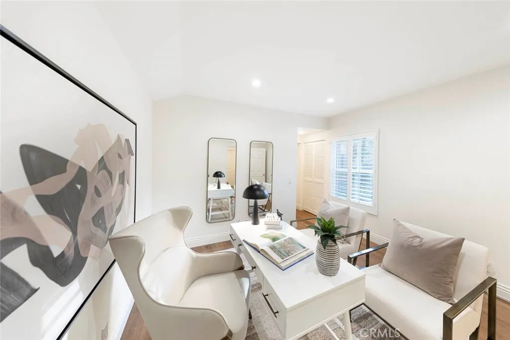 Newport Beach, California 92660, United States, 4 Bedrooms Bedrooms, ,4 BathroomsBathrooms,Residential,Active,212308