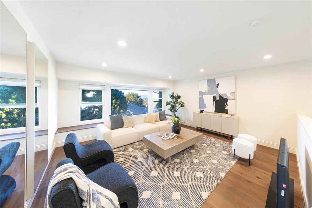Harbor Ridge Crest (HRCR) - Residential