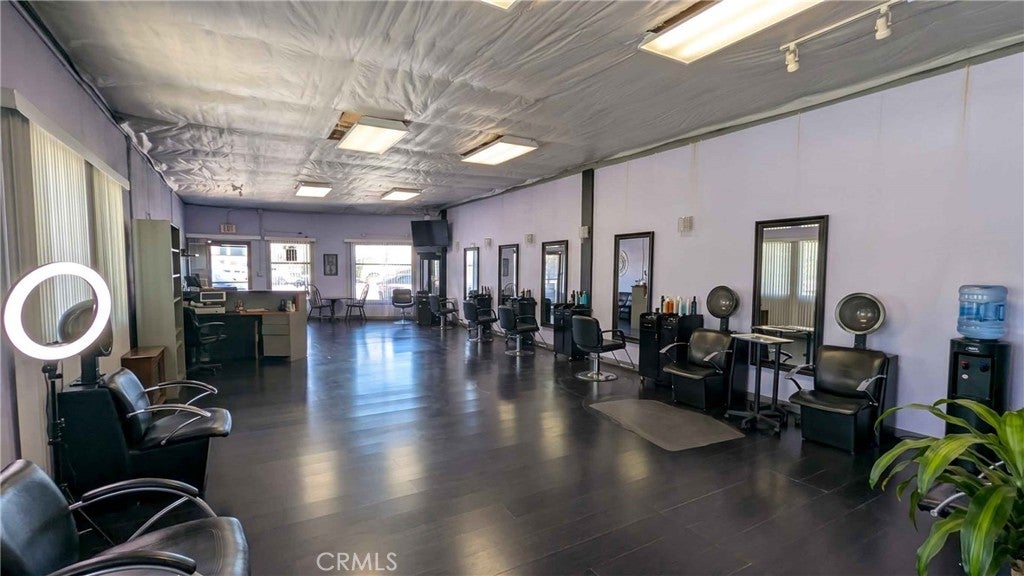 2162 Lomita