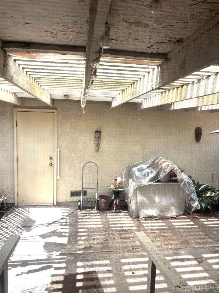1325 N San Diego