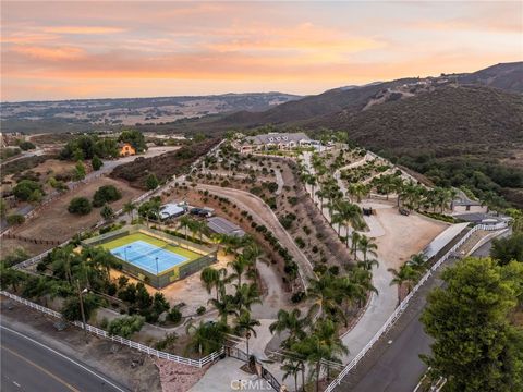 35751 Avenida La Cresta Murrieta CA 92572