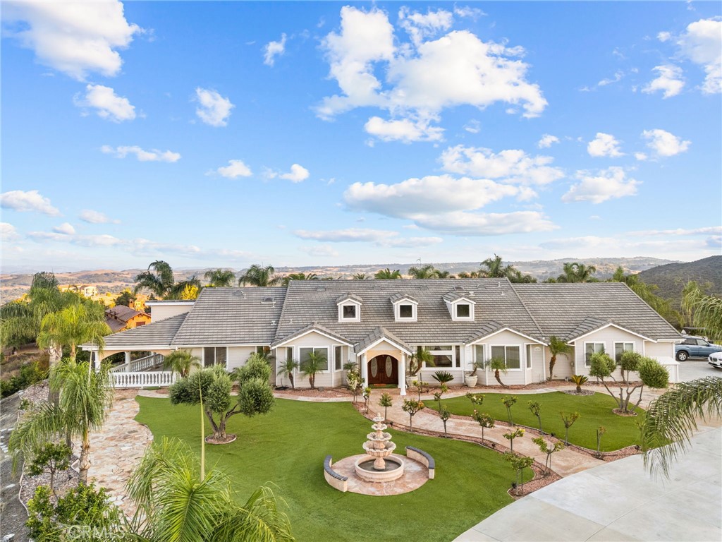 35751 Avenida La Cresta