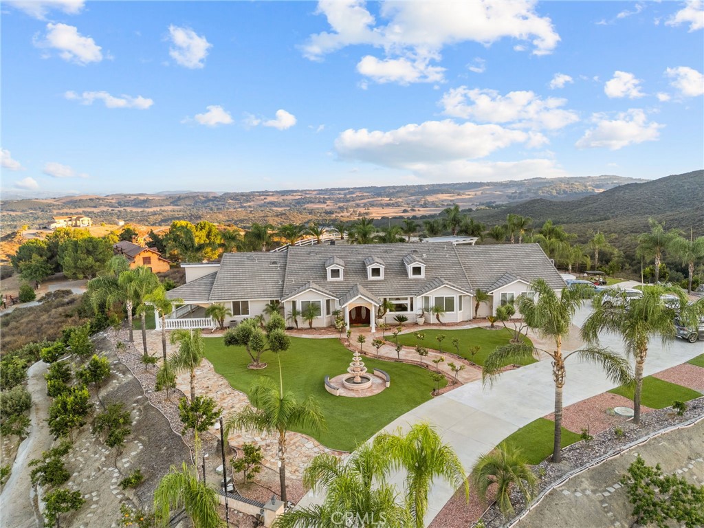 35751 Avenida La Cresta